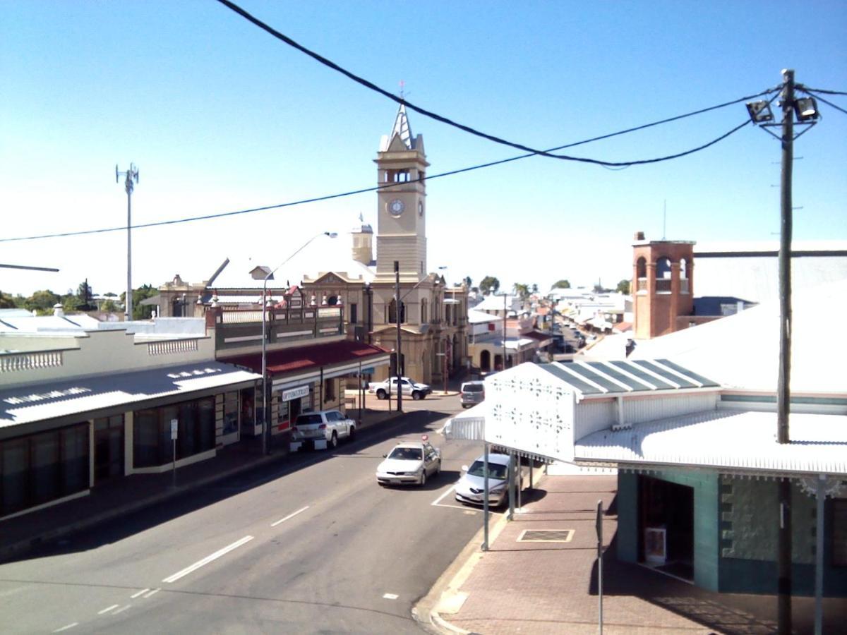 Gold City Motel Charters Towers Esterno foto