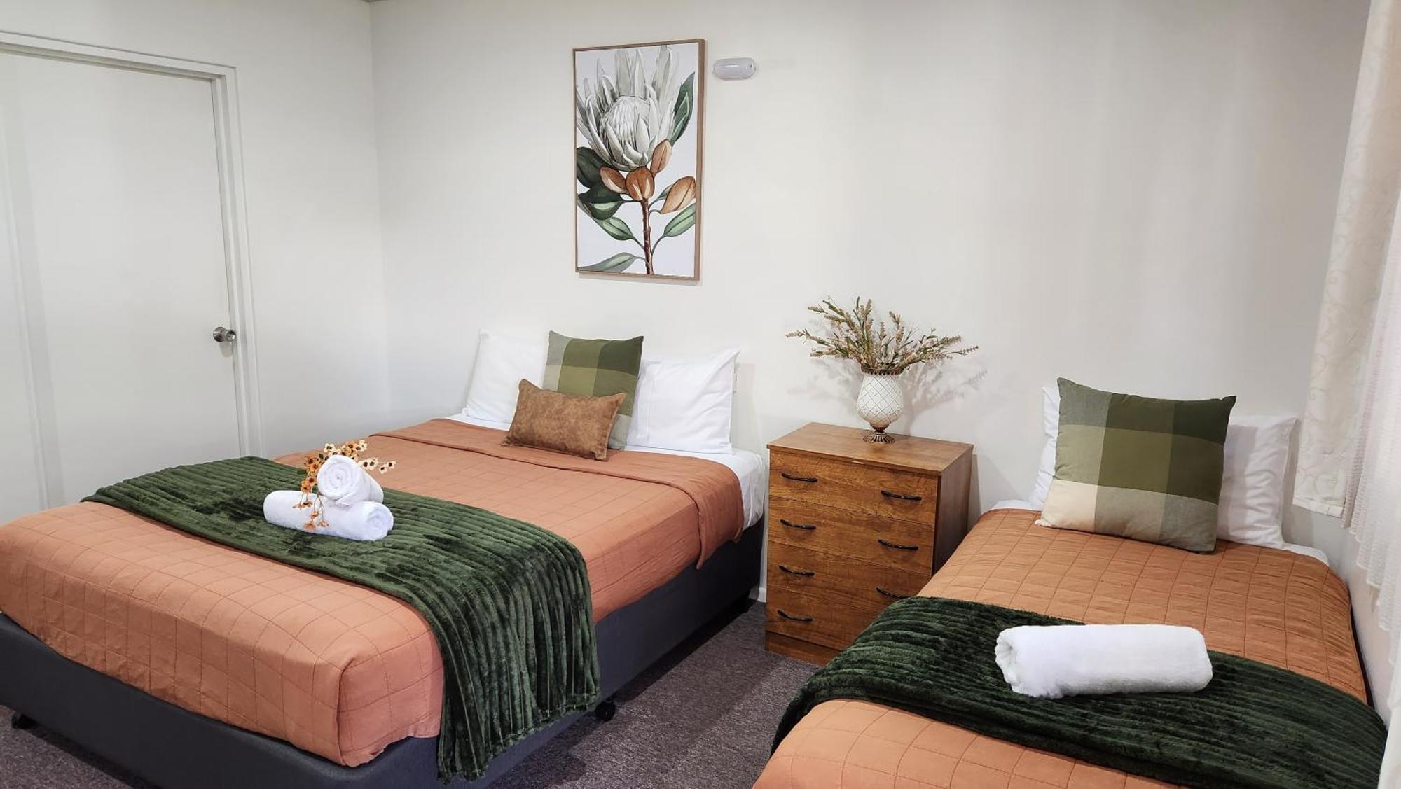 Gold City Motel Charters Towers Esterno foto
